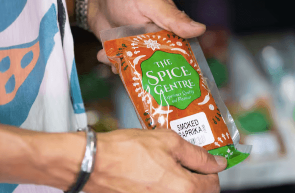 Shop spices & walk historic roads